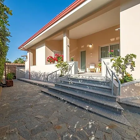 Bed & Breakfast Le Bouganville Capoterra