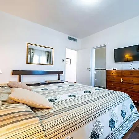 Le Bouganville Bed & Breakfast